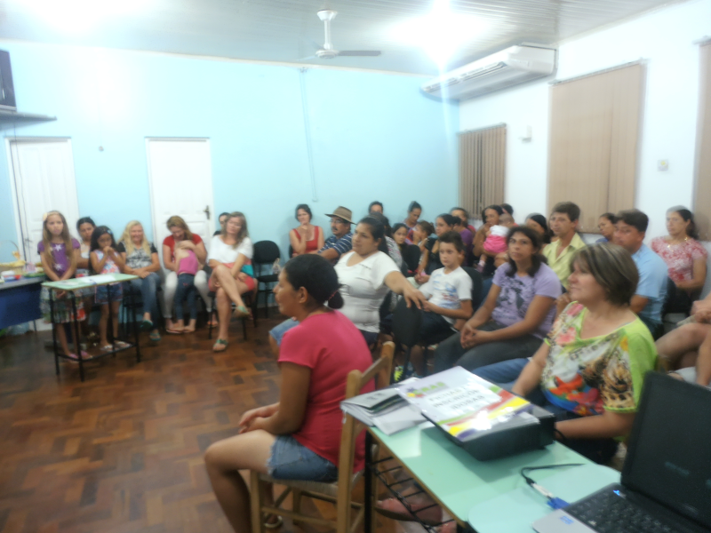 CRAS reúne pais para definir atividades do ano